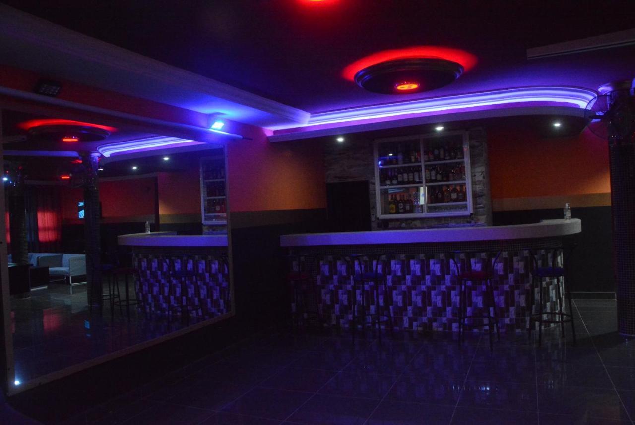 Royal Blue Guest House & Bar Lomé Exterior foto