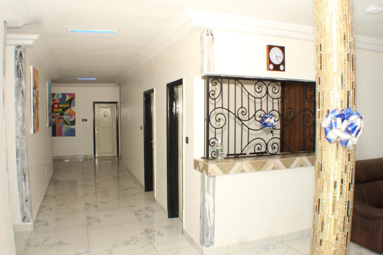 Royal Blue Guest House & Bar Lomé Exterior foto