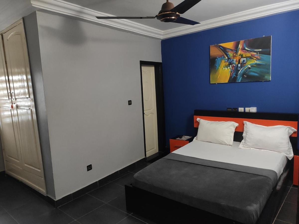 Royal Blue Guest House & Bar Lomé Exterior foto